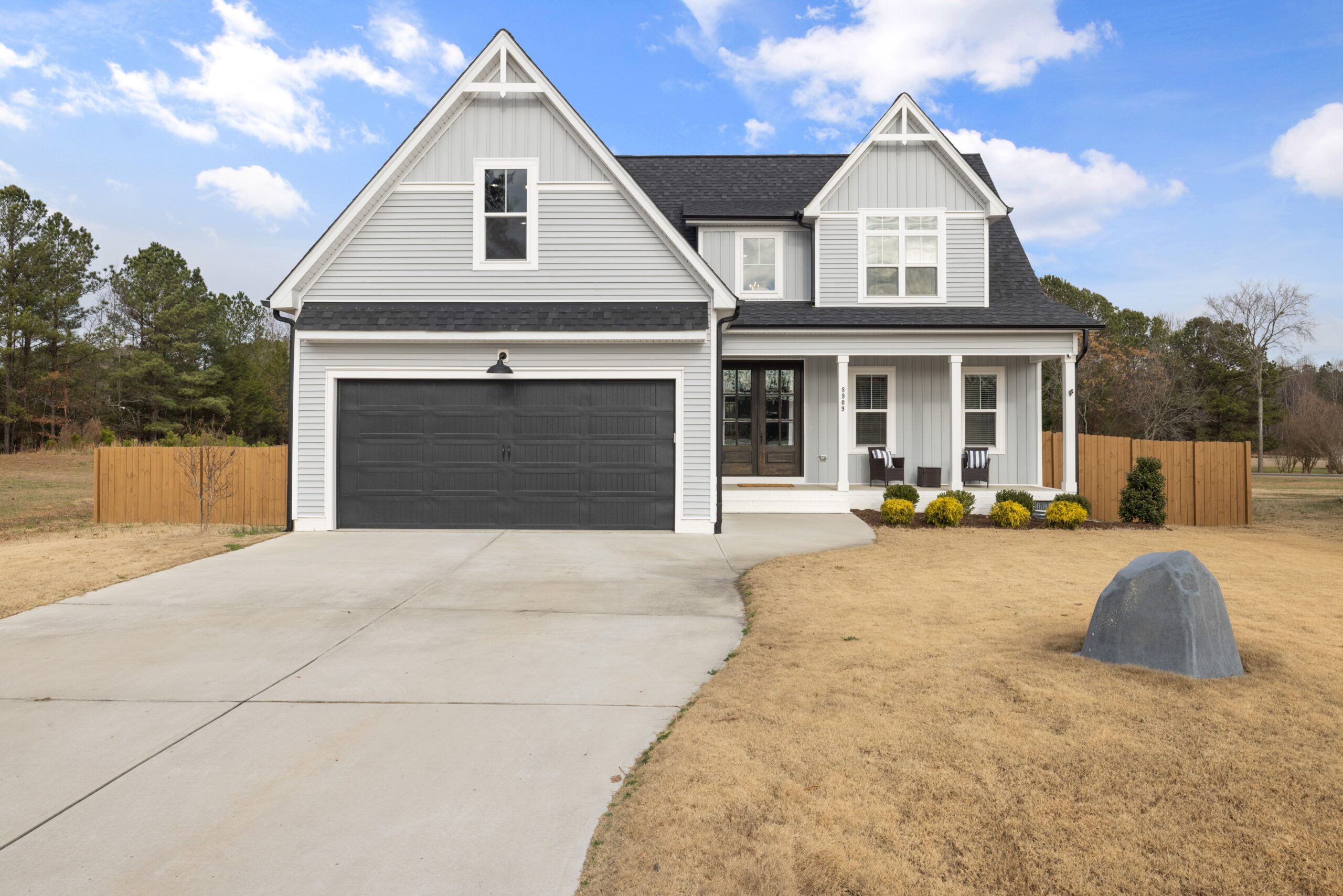 New construction homes in Wooster Ohio with modern curb appeal