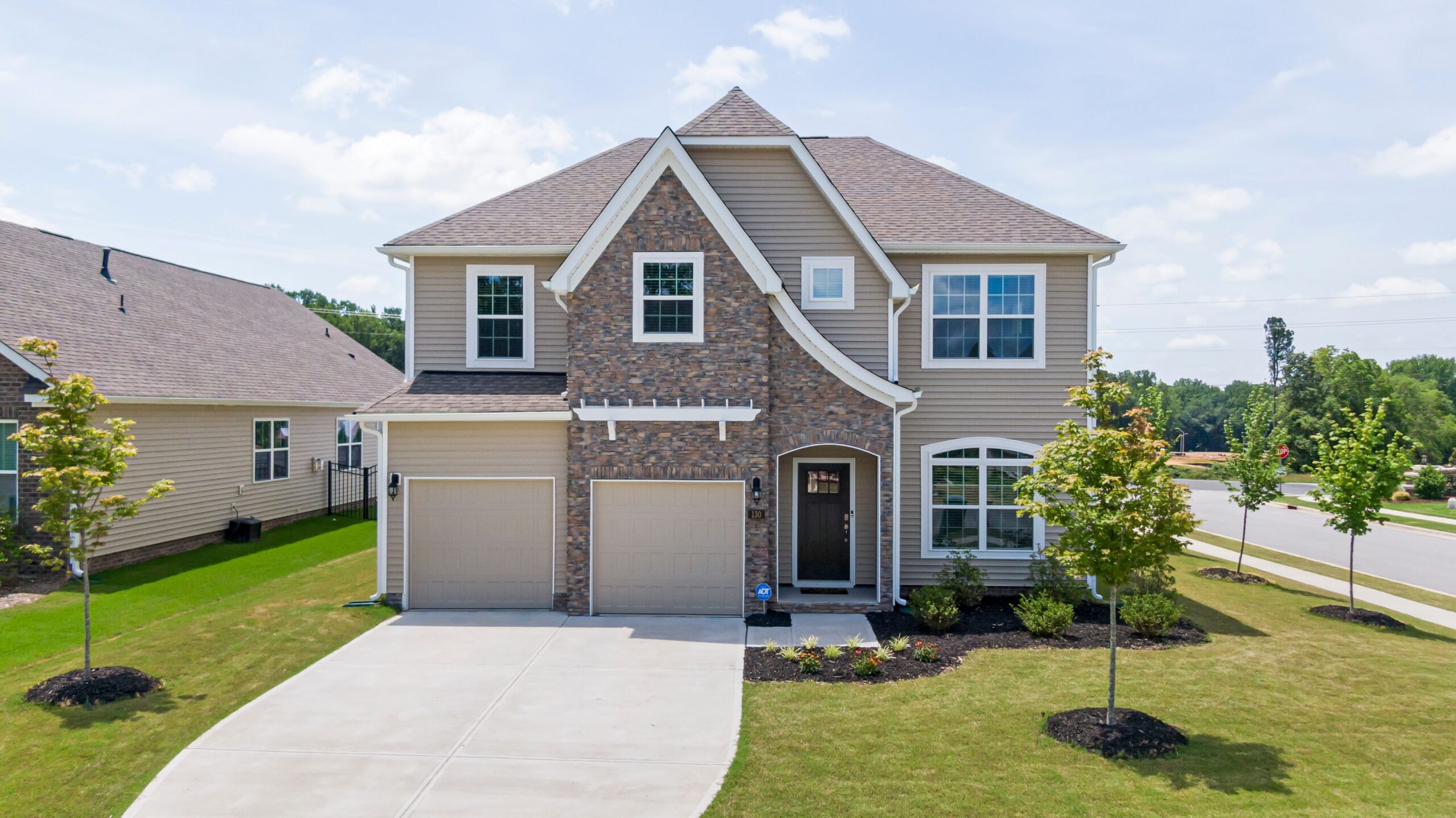 New construction homes in Wooster Ohio with modern exterior benefits
