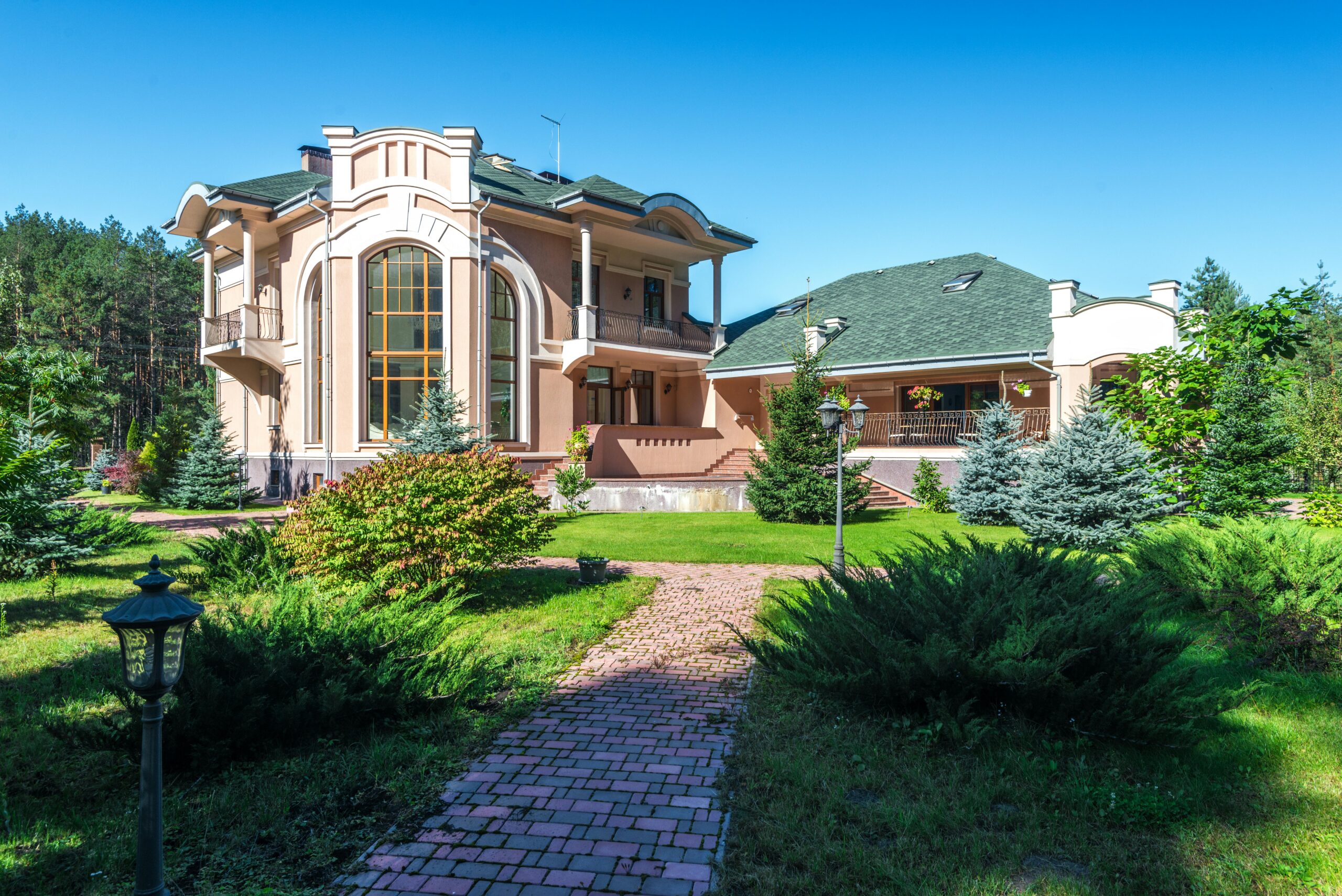 Homes for sale in Hudson with an elegant neighborhood lifestyle